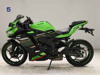 Kawasaki Ninja ZX-25R 2021