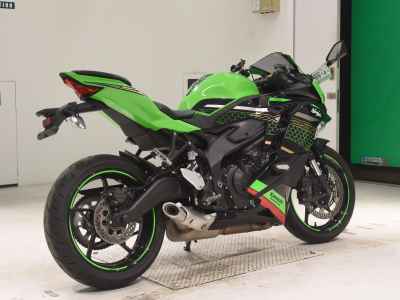 Kawasaki Ninja ZX-25R 2021