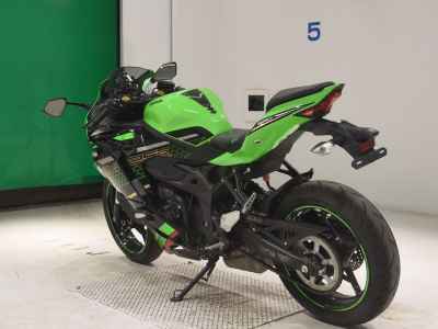 Kawasaki Ninja ZX-25R 2021
