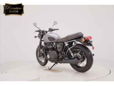 Triumph Bonneville T120 2023