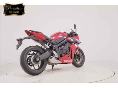 Honda CB650R 2024