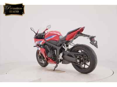 Honda CB650R 2024