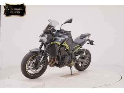 Kawasaki Z900 2021