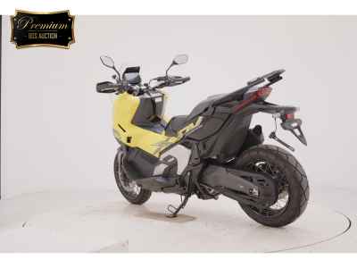 Honda X-Adv 750 2025