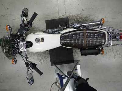 Yamaha SR400 2016