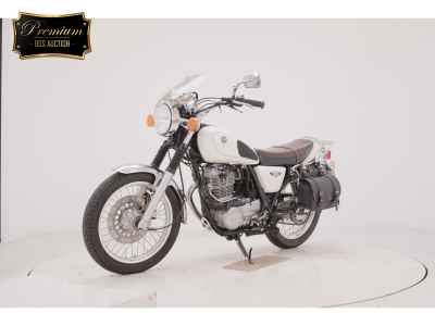Yamaha SR400 2016
