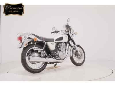 Yamaha SR400 2016
