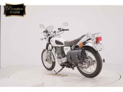 Yamaha SR400 2016