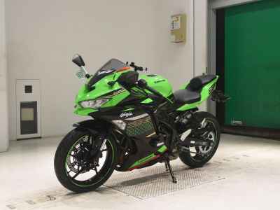 Kawasaki Ninja ZX-25R KRT 2021