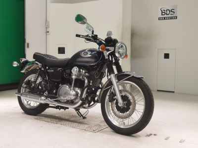 Kawasaki W800 2022