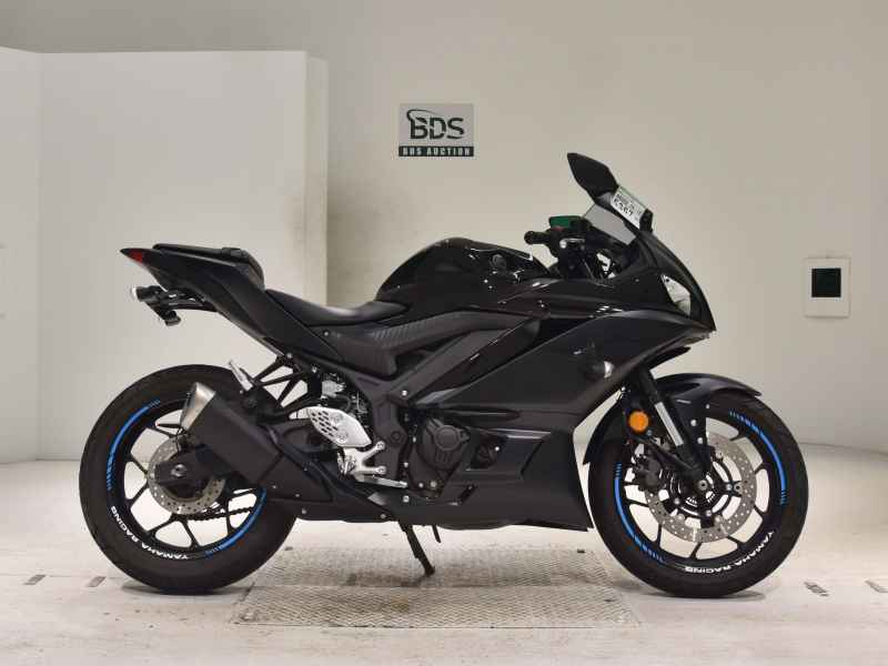 Yamaha YZF-R25 2021