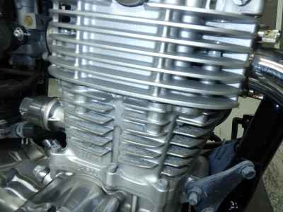 Yamaha SR400 2021