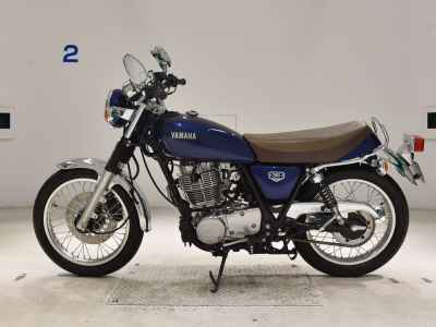Yamaha SR400 2021