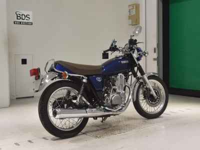 Yamaha SR400 2021