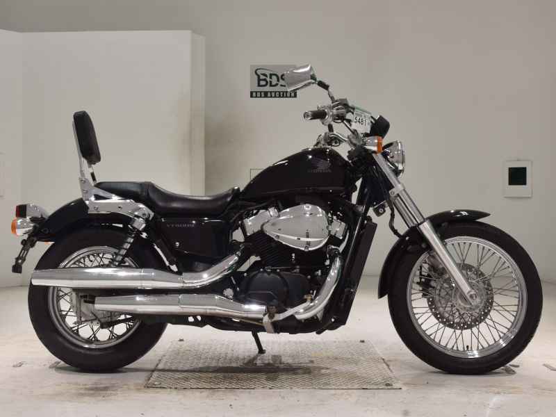 Honda VT400S 2011