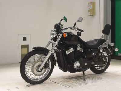 Honda VT400S 2011