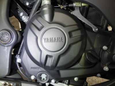 Yamaha YZF-R25 2015