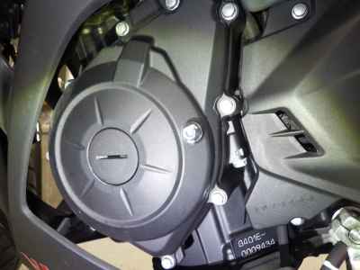 Yamaha YZF-R25 2015