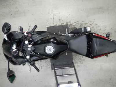 Yamaha YZF-R25 2015