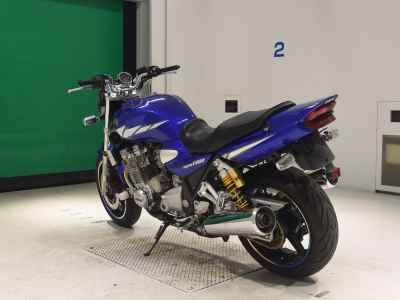 Yamaha XJR1300 2005