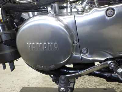 Yamaha SR400 2021