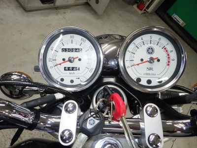 Yamaha SR400 2021