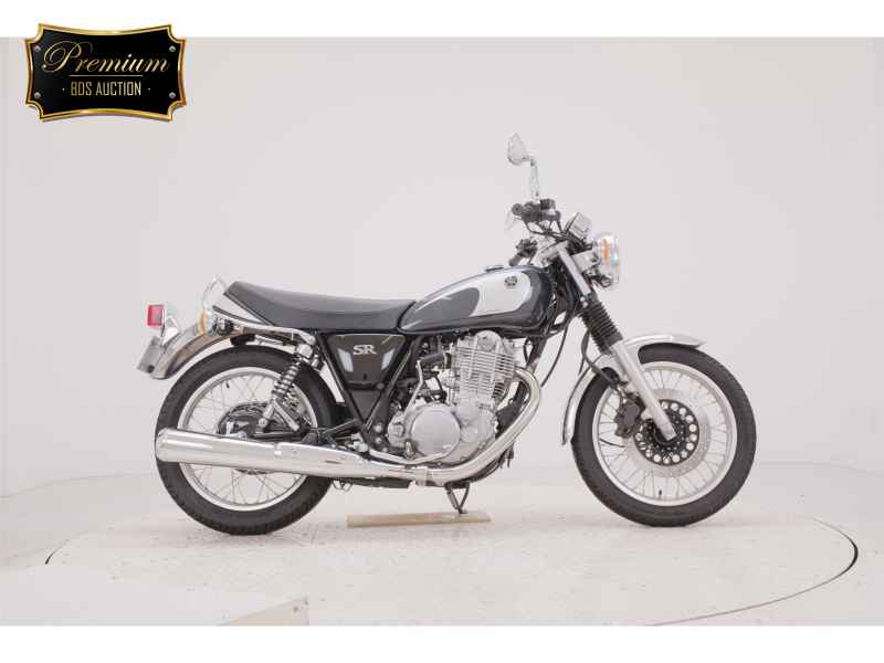 Yamaha SR400 2021
