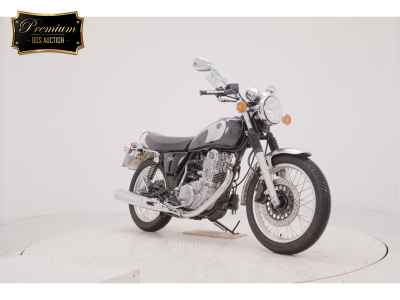 Yamaha SR400 2021