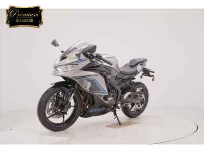 Kawasaki Ninja ZX-25R SE 2024