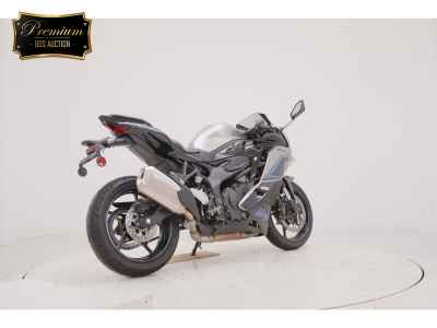 Kawasaki Ninja ZX-25R SE 2024