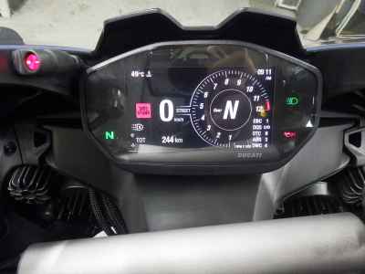 Ducati Panigale V2 2024