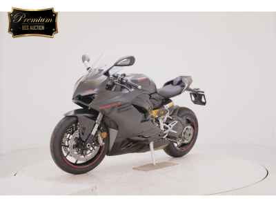 Ducati Panigale V2 2024