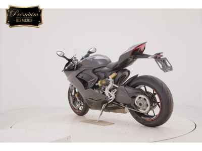 Ducati Panigale V2 2024