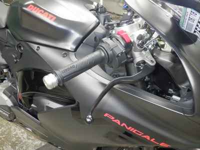 Ducati Panigale V2 2024