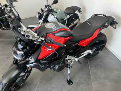 BMW F900R 2025