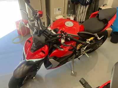 Ducati Streetfighter V2 2022