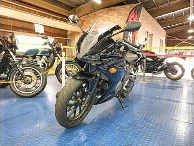Honda CBR400R 2016