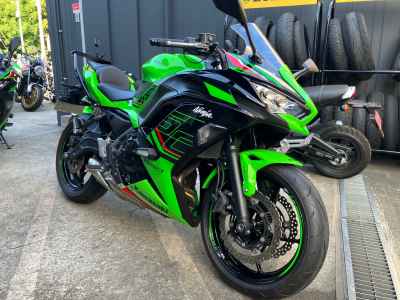 Kawasaki Ninja 650 KRT Edition 2023