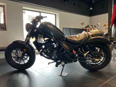 Honda Rebel CMX250 2025