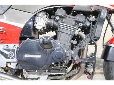 Kawasaki GPZ900R 1998