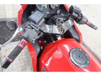 Kawasaki GPZ900R 1998