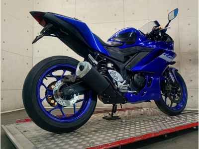 Yamaha YZF-R25 2020