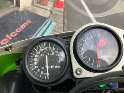 Kawasaki ZX-7R 2001
