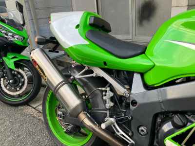 Kawasaki ZX-7R 2001