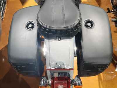Harley-Davidson Heritage FLHCS114 2025