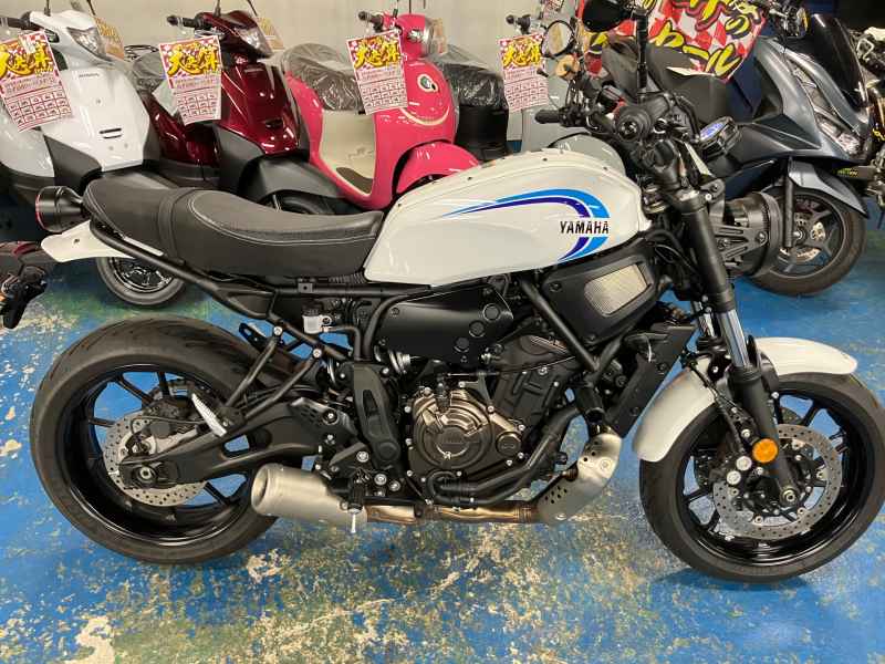 Yamaha XSR700 2023