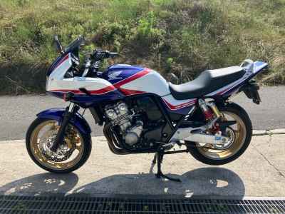Honda CB400SFV 2009