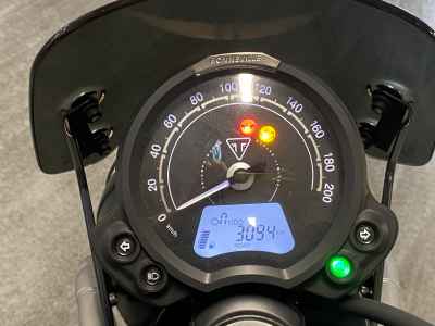 Triumph Scrambler 900 2024
