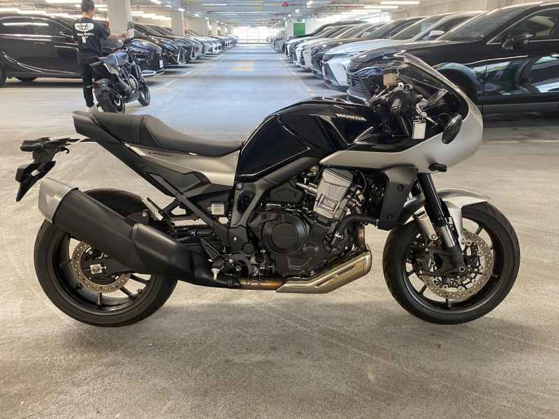 Honda Hawk 11 2022