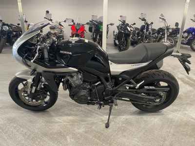 Honda Hawk 11 2022